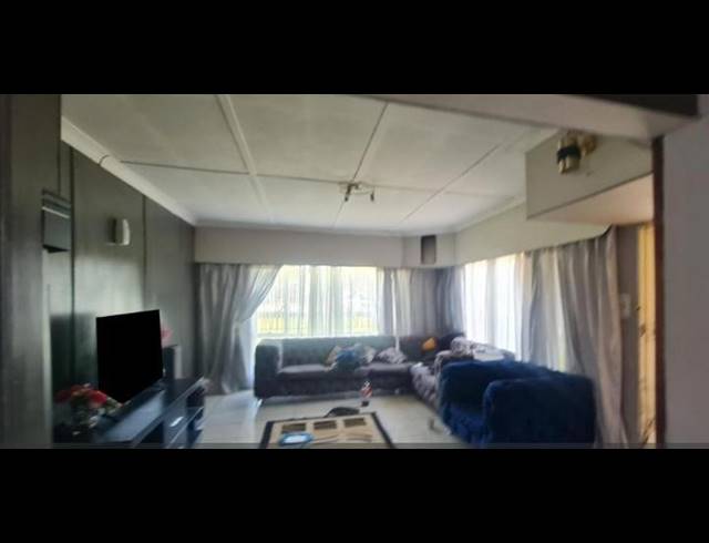 3 BEDROOM HOUSE FOR SALE IN KLIPPOORTJE